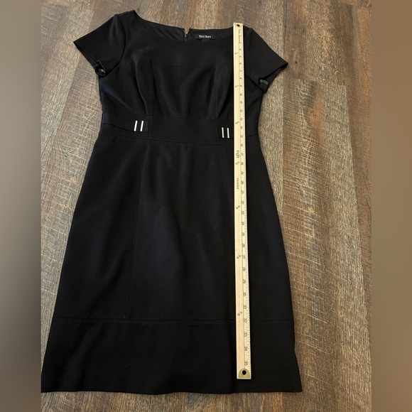 Black White House Black Market Dress 8 - Picture 4 of 13